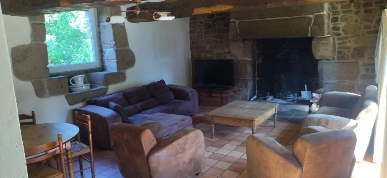 Gite De La Ville Aux Bois Parigne Holiday home